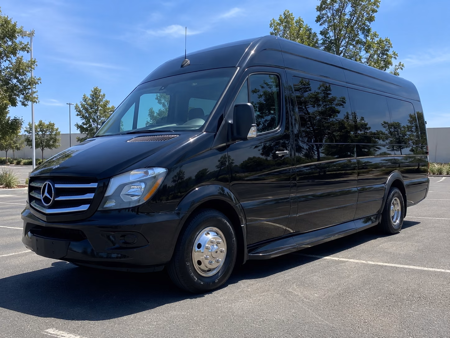 hotel shuttles for conferences and business travel