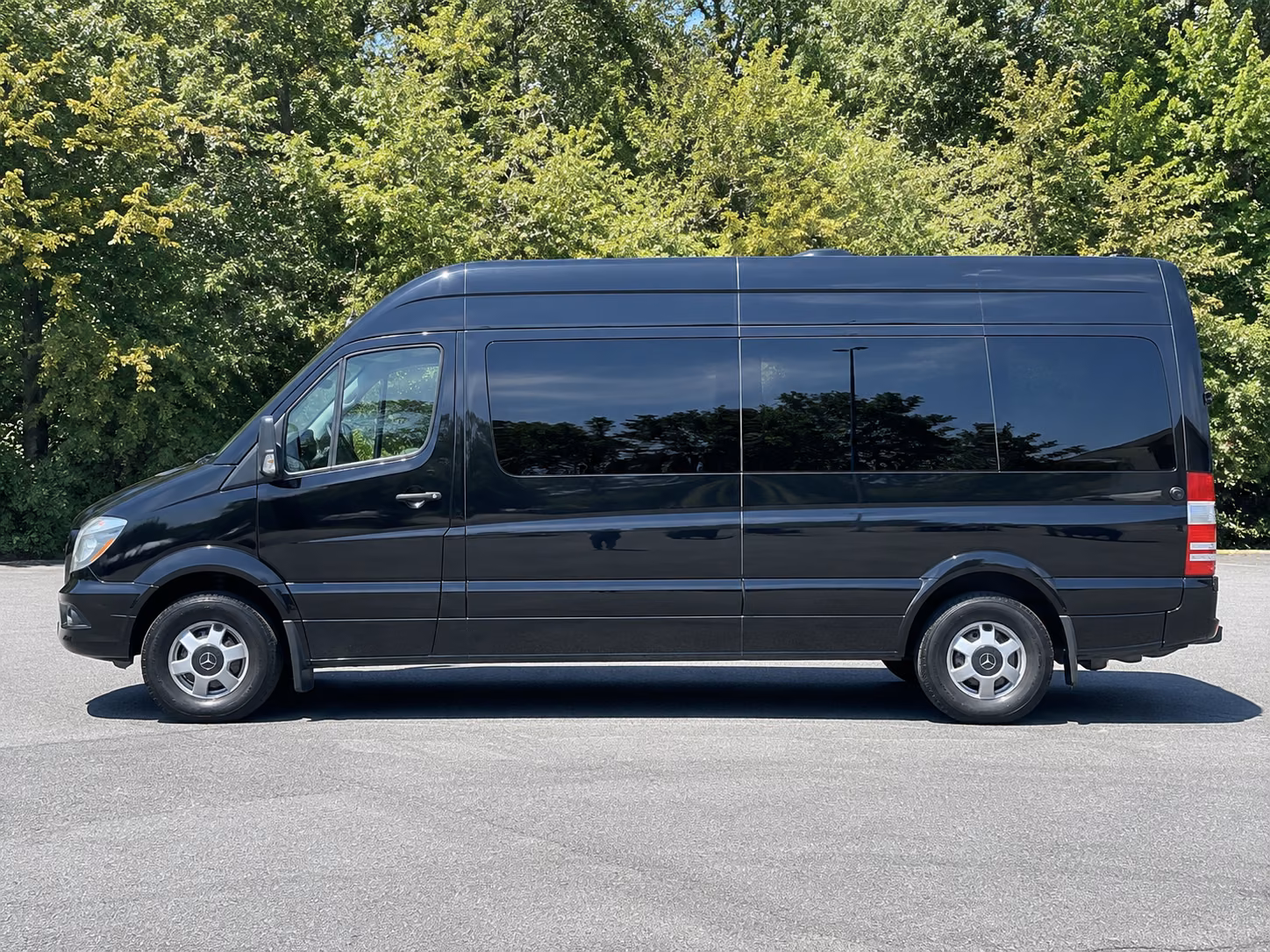 winery tour bus rentals from jonesboro to little rock
